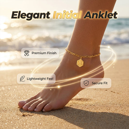 ✨ Aranybetűs és fügés lánc – személyre szabott betűvel, elszíneződésnek ellenálló és állítható hosszúságú – tökéletes nyári viselethez vagy ajándéknak 👣